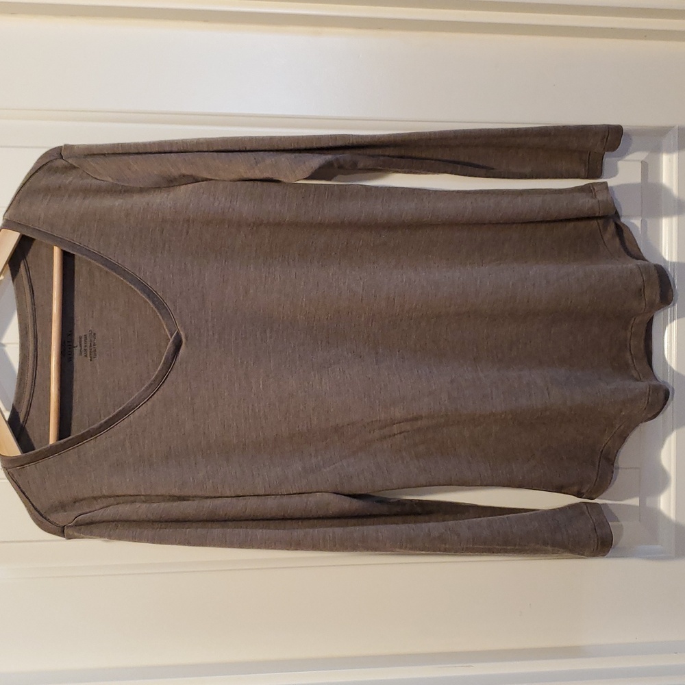Woolx Merino Wool V-neck Top Size L in "Simply Taupe"